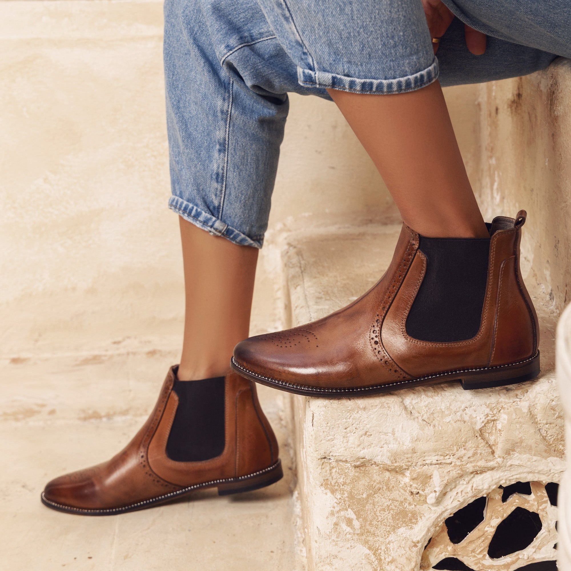 Midnight Muse Chelsea Camel Boots