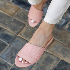 Croc Print Slippers Pink