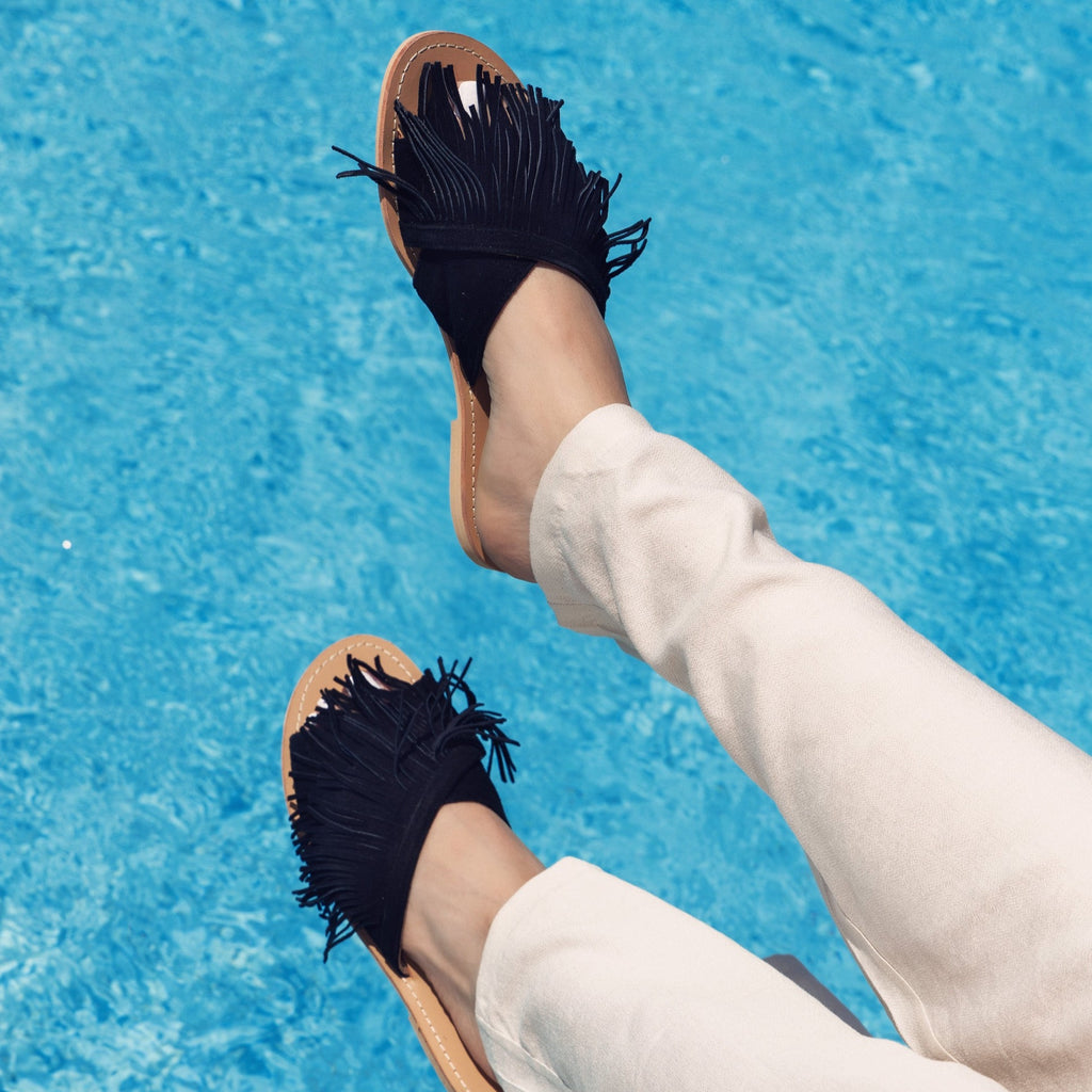 Criss-Cross Slippers With Fringes Black