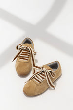 Luna Lace Beige sneakers
