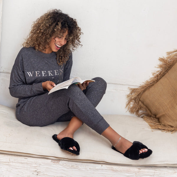 Fluffy Black Home Slippers Pellame