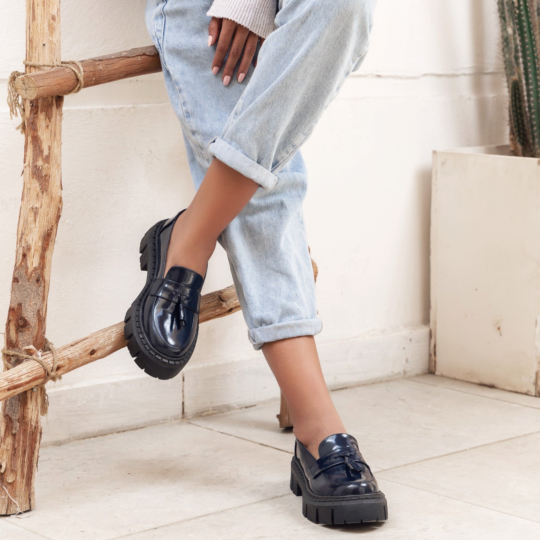 Tasseled Loafers Navy Vernis