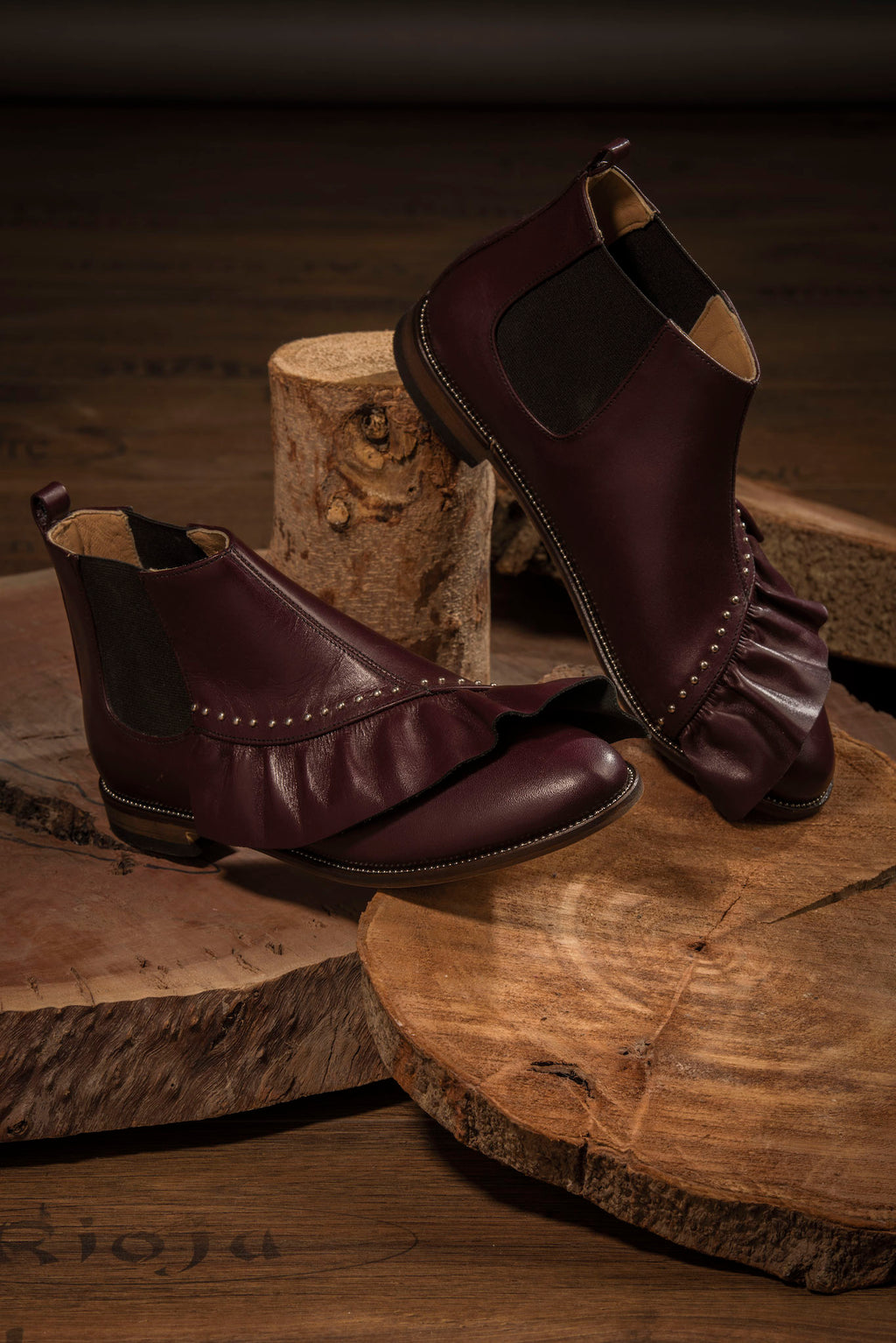 Ruffled Chelsea Boots Burgundy