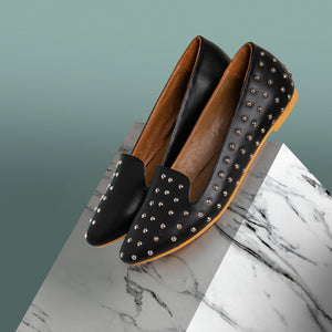 Pointed Studded Loafers Black