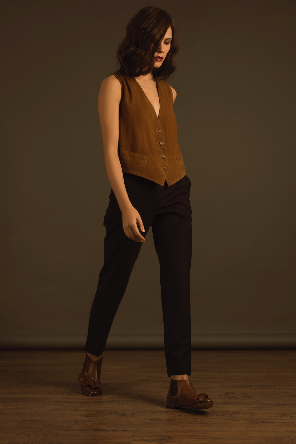 Ruffled Chelsea Boots Camel
