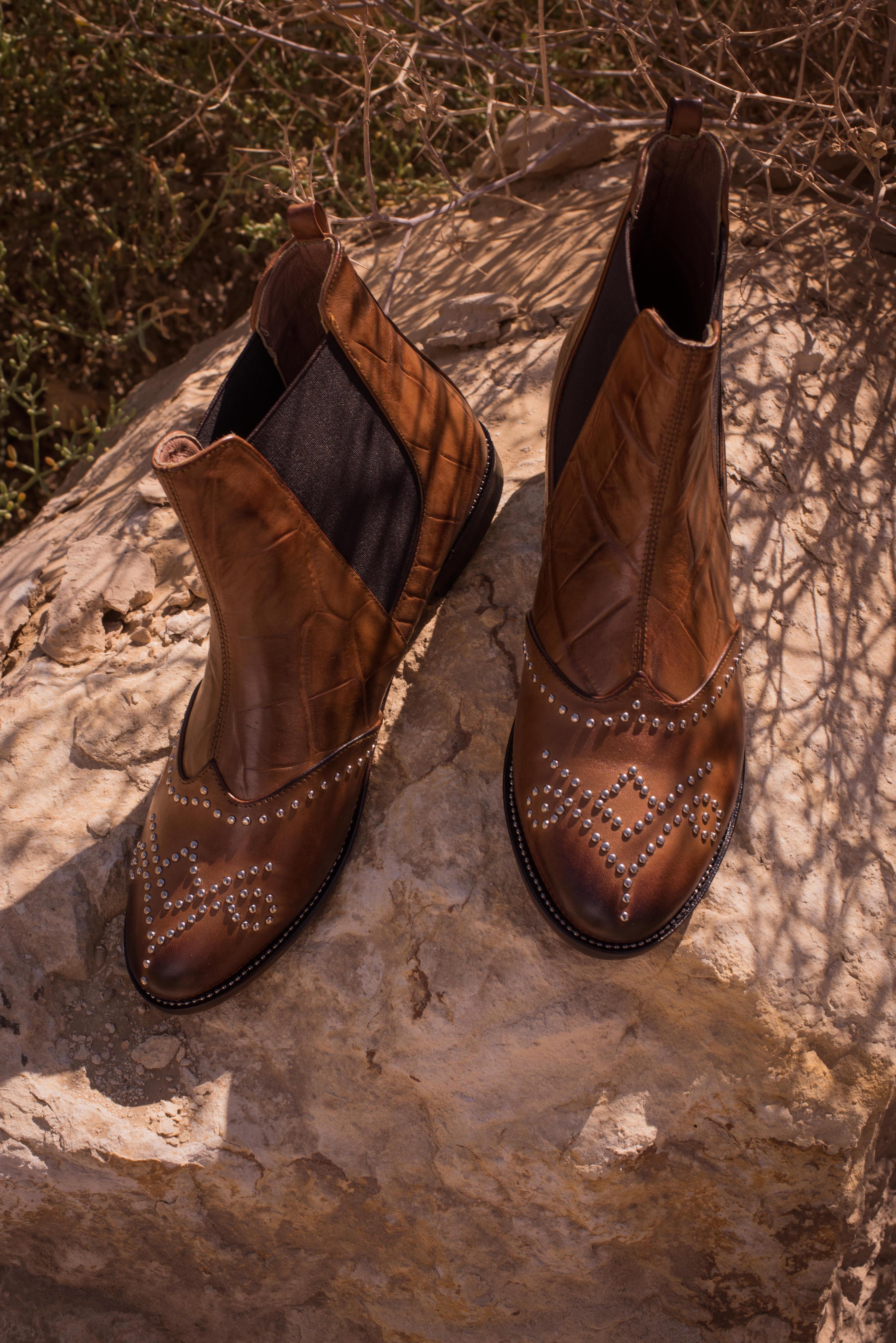 Chelsea Boots Crocodile Camel