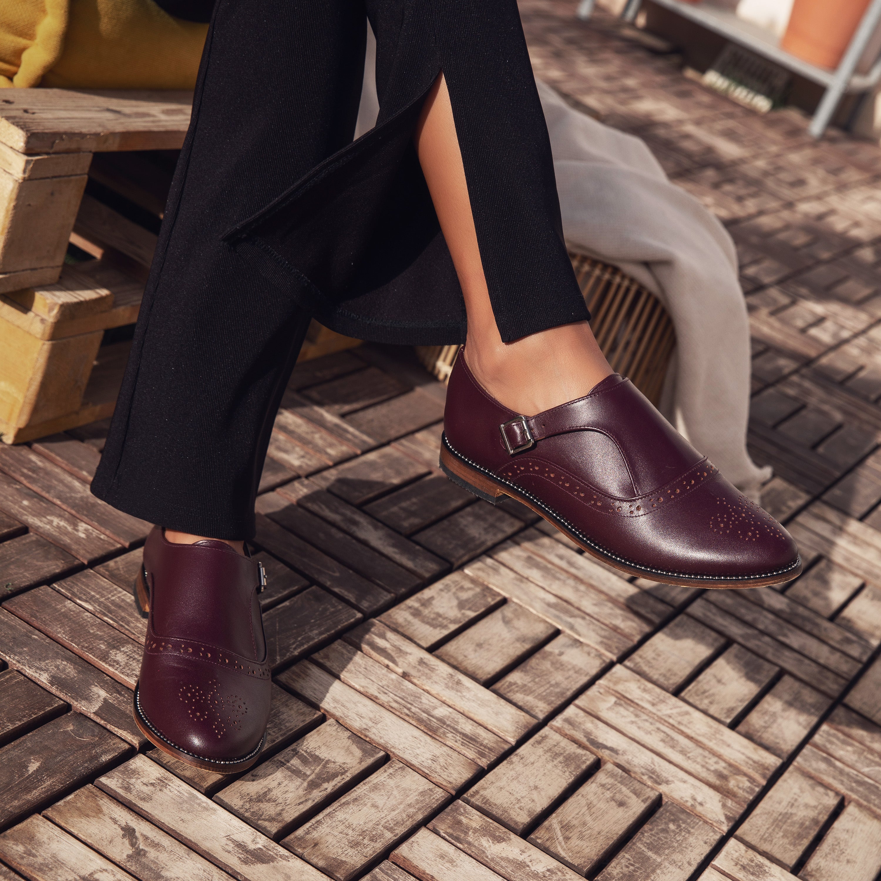 Single Buckle Strap Burgundy