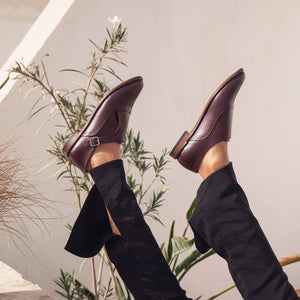 Single Buckle Strap Burgundy