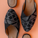 Pointed Tally Mules Black
